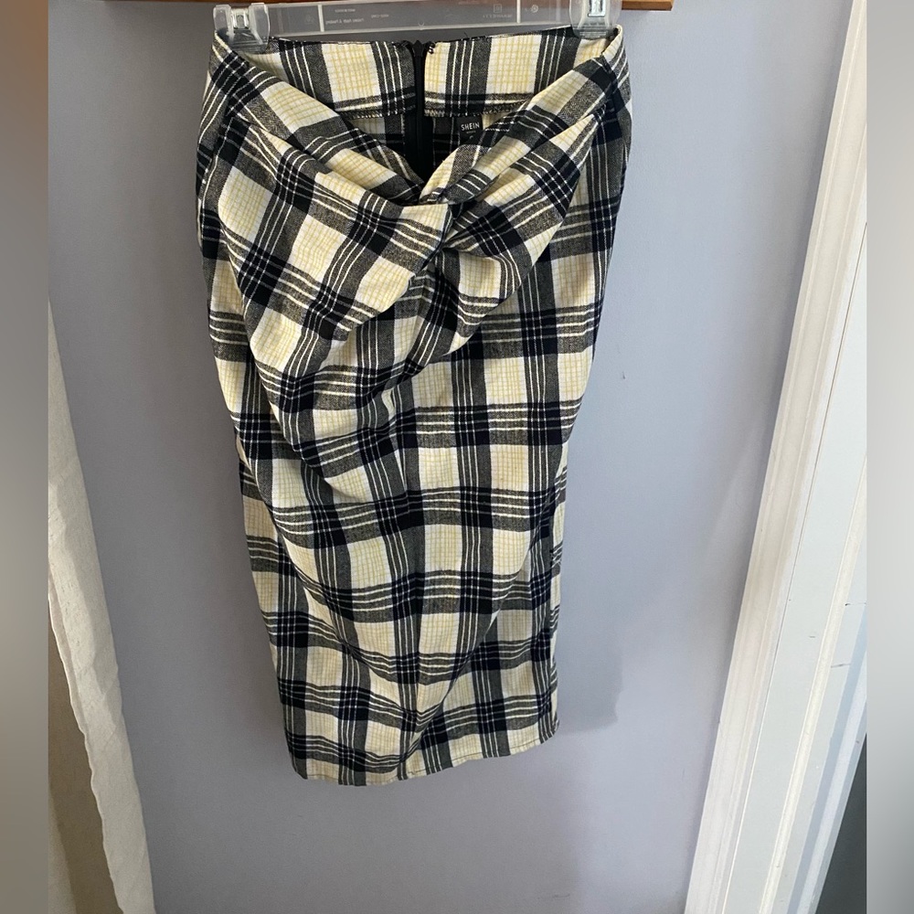 Plaid midi skirt, pencil fit